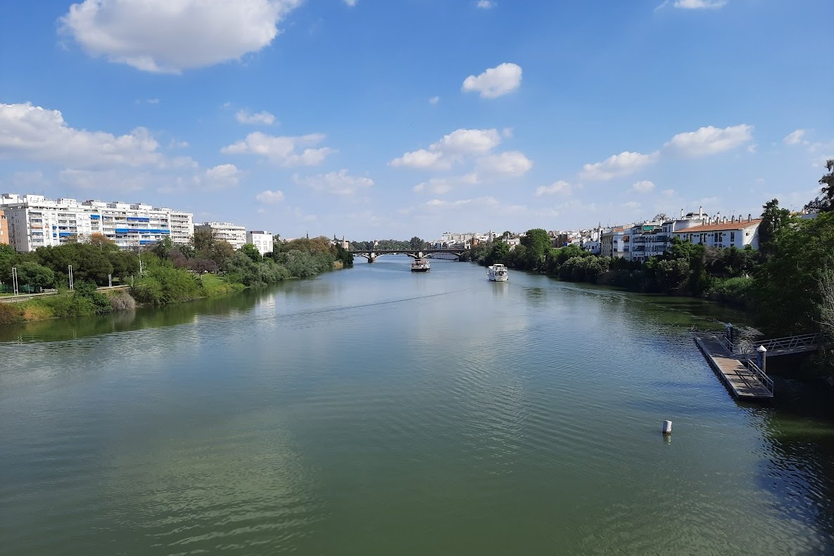 Der Fluss durch Sevilla