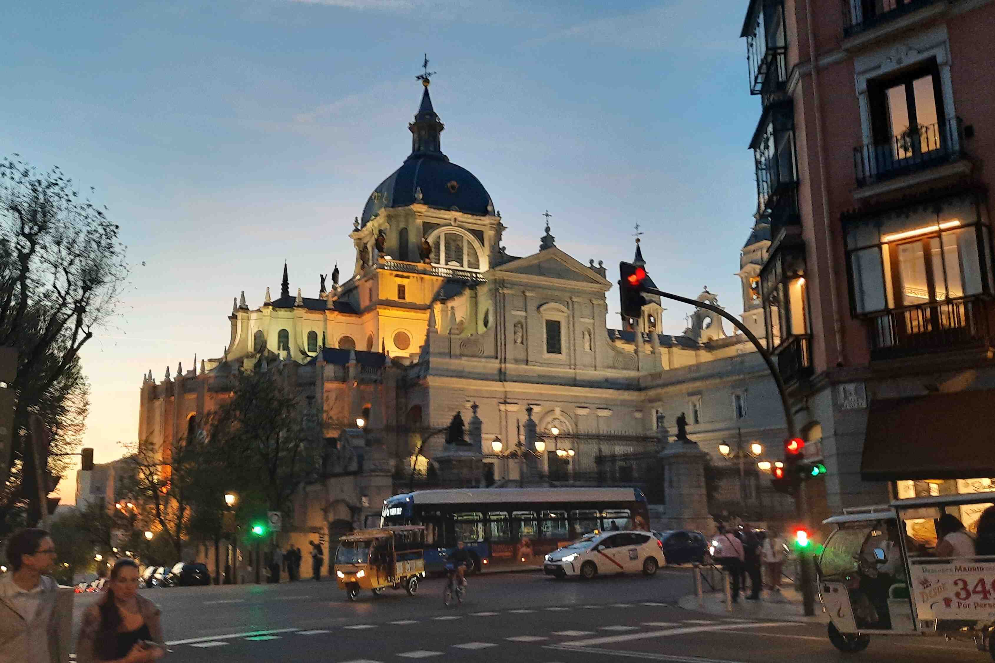 Ein Besuch in Madrid: Ein Tag voller Wiedersehen und Entdeckungen