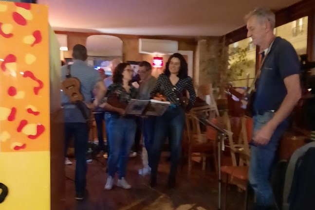 Foto vom Ende des Ukuleleklubs